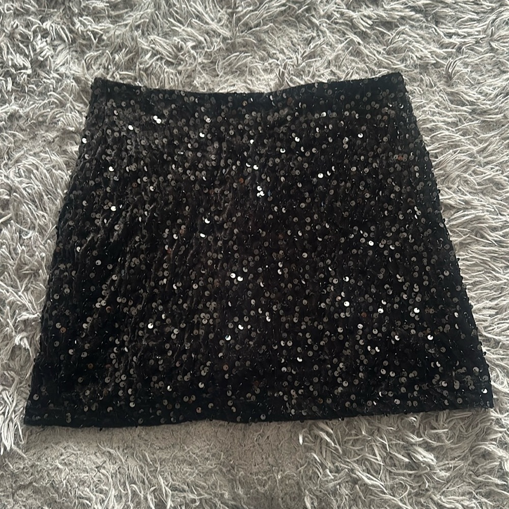 Black skirt